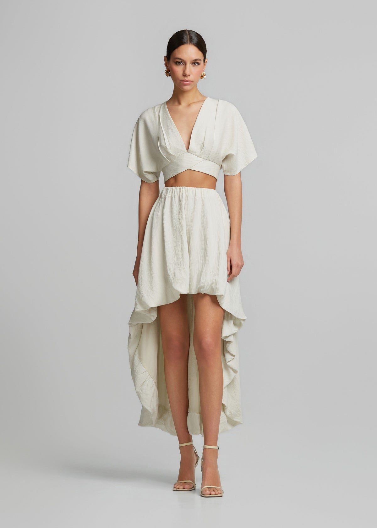 Κροπ μπλούζα με ανοιχτή πλάτη
